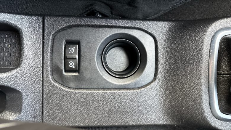 Dacia Duster 1.0 TCe 100 Comfort 5dr Bi Fuel Estate